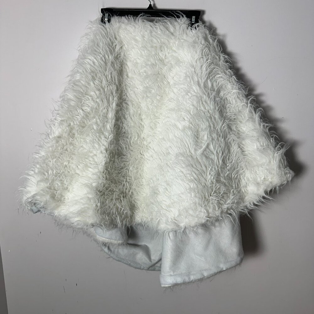 New Large White Fur Tree Skirt 27" Deep Velcro Closure Christmas